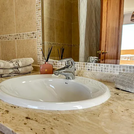 度假居 House With Amazing Sea View 卡尔佩